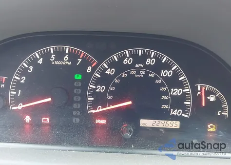 2005 Toyota Camry Le z USA, uszkodzony, nr VIN 4T1BE32K95U432320